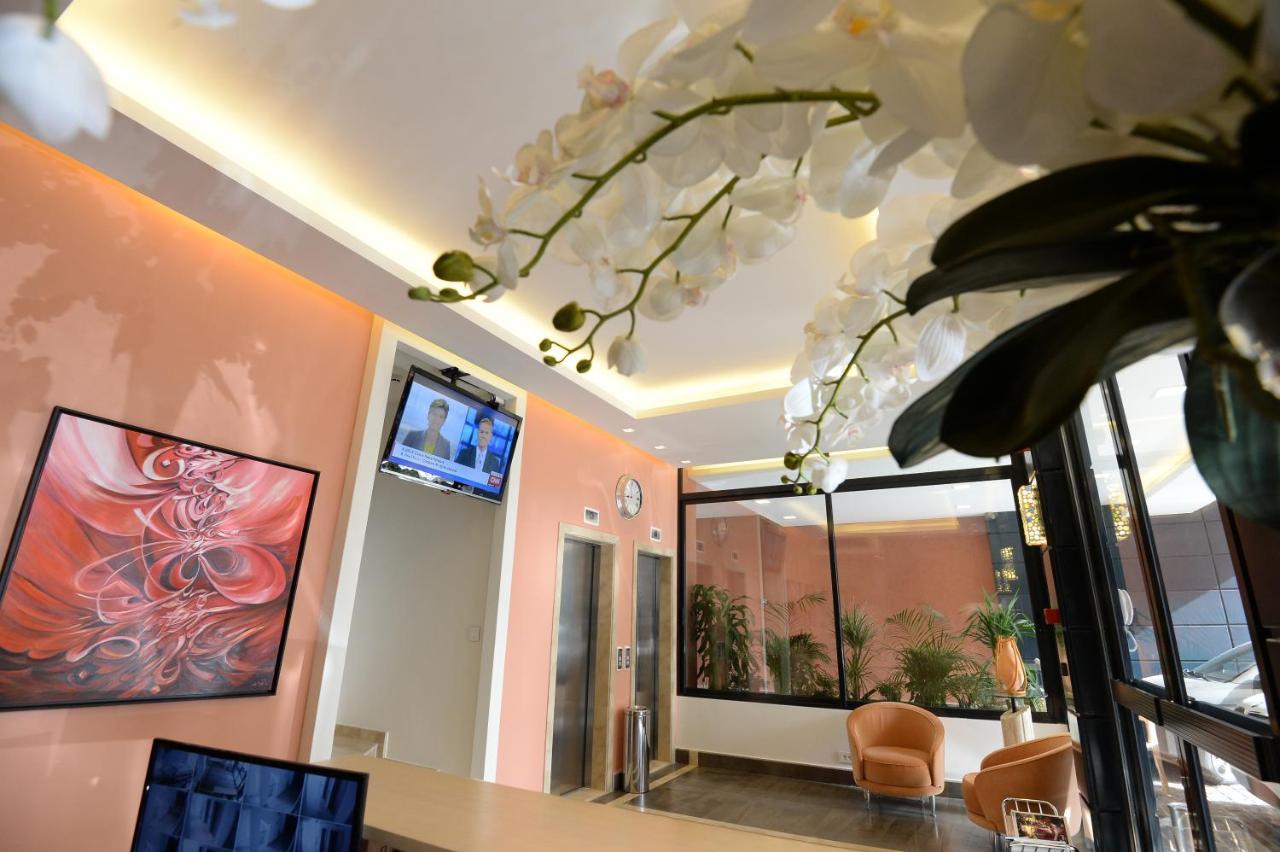 Nest 1 Hotel Beirut Bagian luar foto