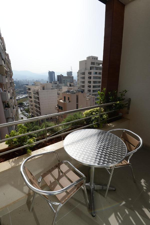 Nest 1 Hotel Beirut Bagian luar foto