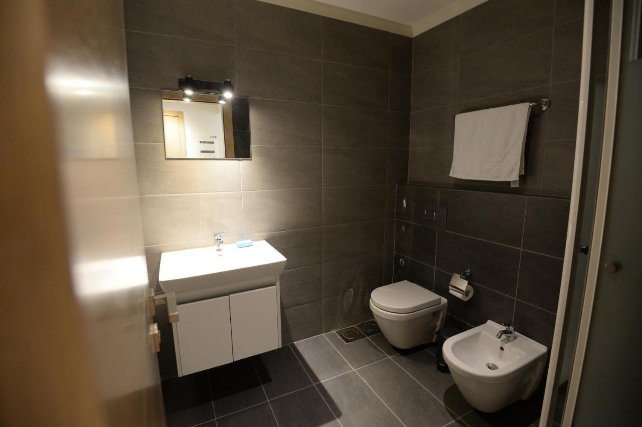 Nest 1 Hotel Beirut Bagian luar foto