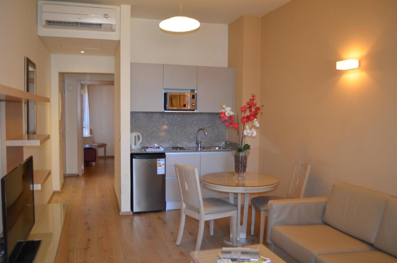 Nest 1 Hotel Beirut Bagian luar foto